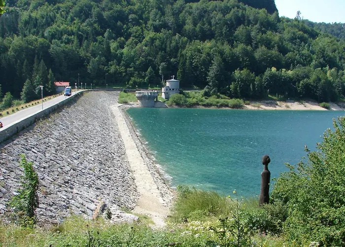 度假居 House With A Parking Space Lokve, Gorski Kotar - 18226 代尔尼采